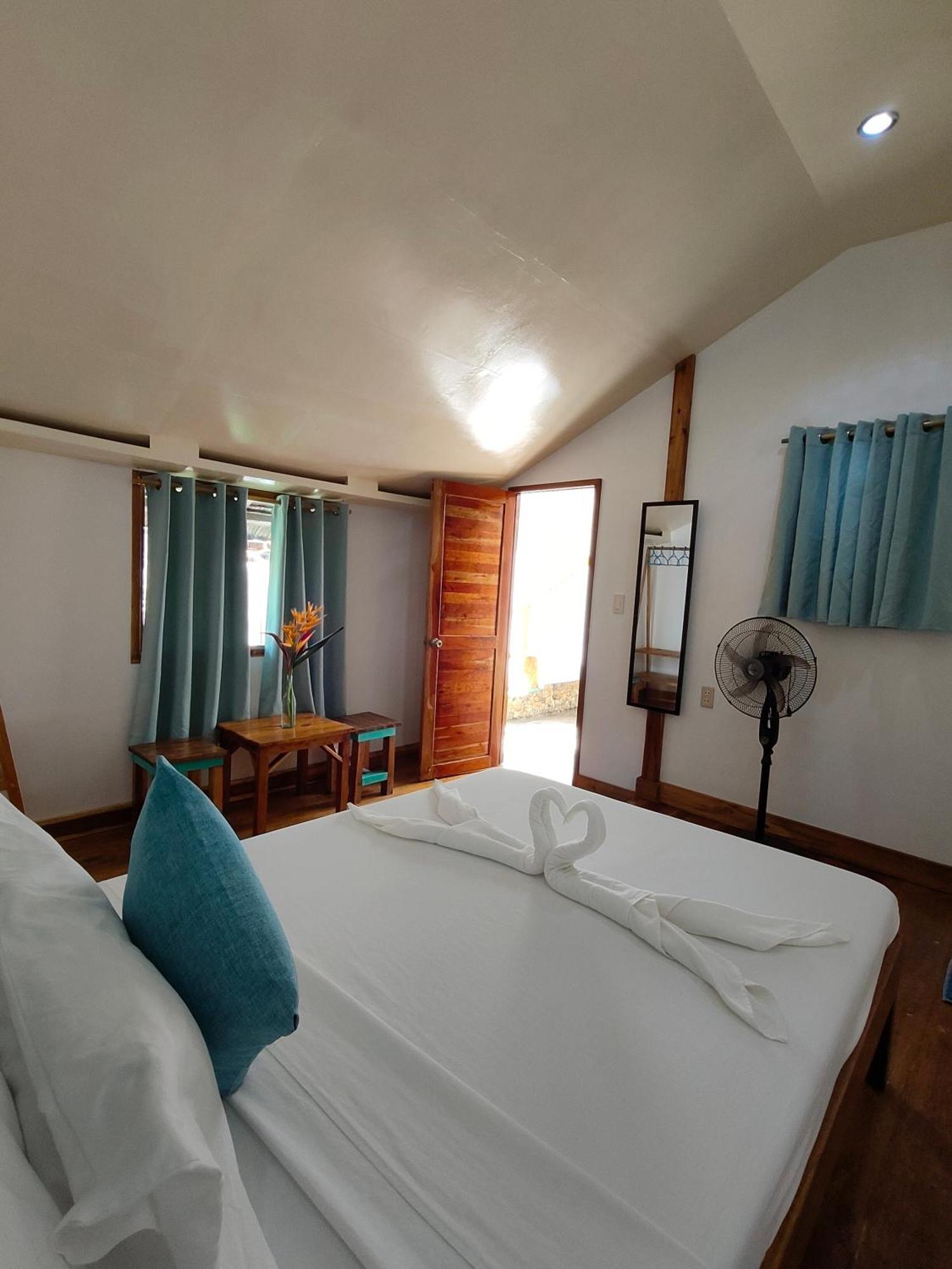 Lunazul Guesthouse Сан Висенте Екстериор снимка
