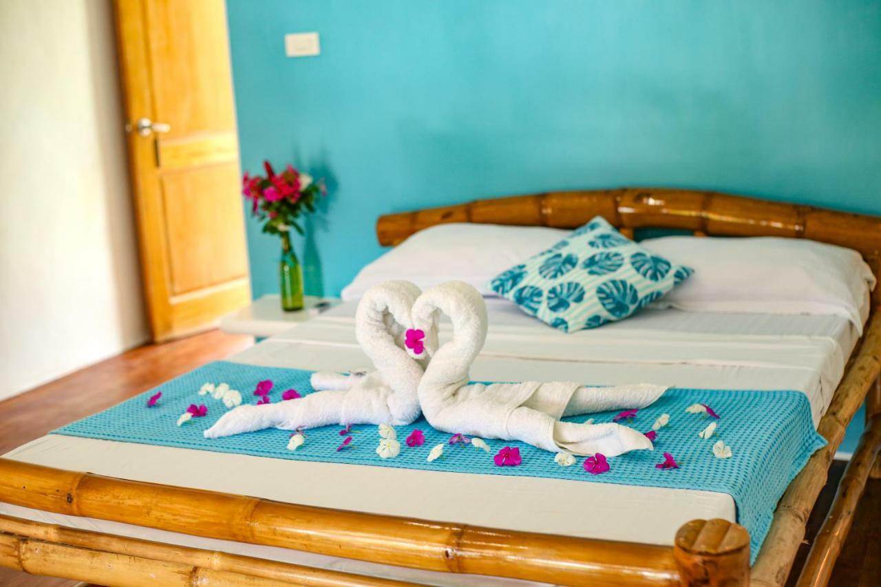 Lunazul Guesthouse Сан Висенте Екстериор снимка